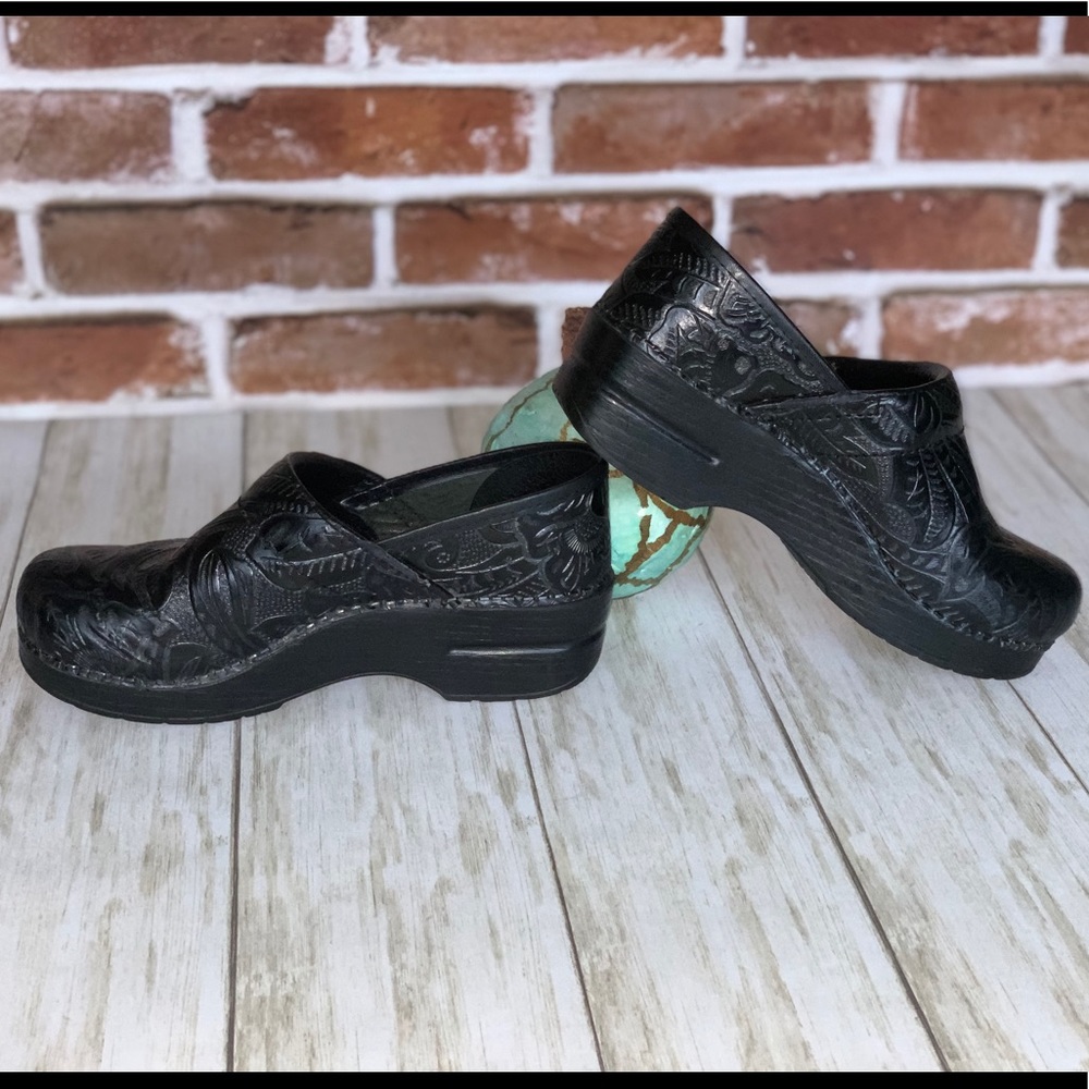 Dansko Tool Embossed Work Nurse Clogs 36 us 6